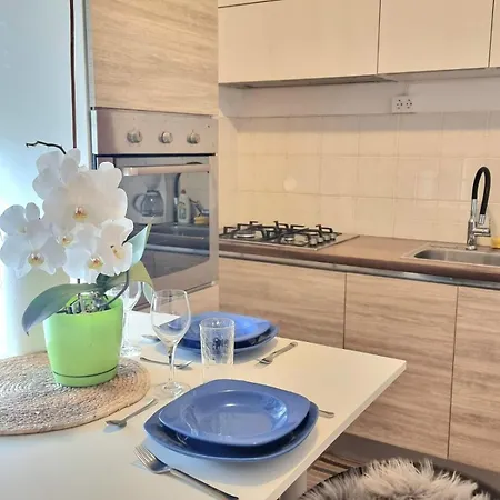 Apartment Stefy-100 M From The Sea