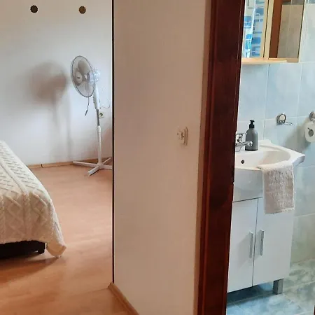 Apartment Stefy-100 M From The Sea Banjole